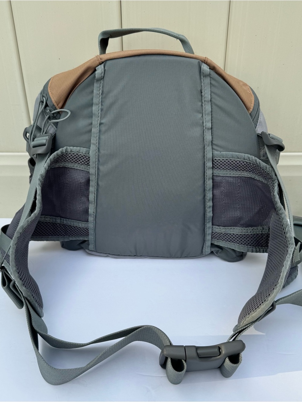 Kelty Jaunt Hiking Lumbar Pack Waist Sling Bag Bronze Gray - Picture 5 of 16
